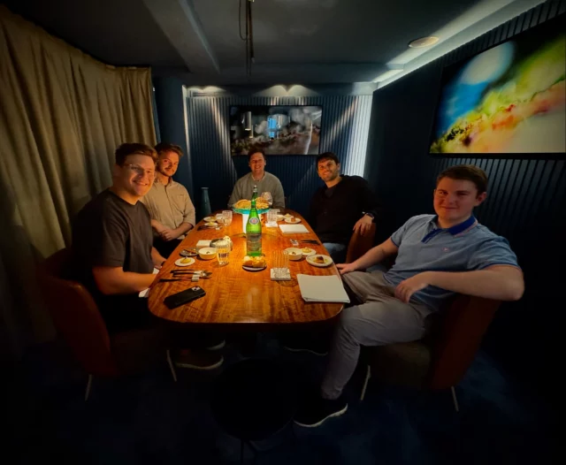 Team building with @copenhagenstreaming 😻